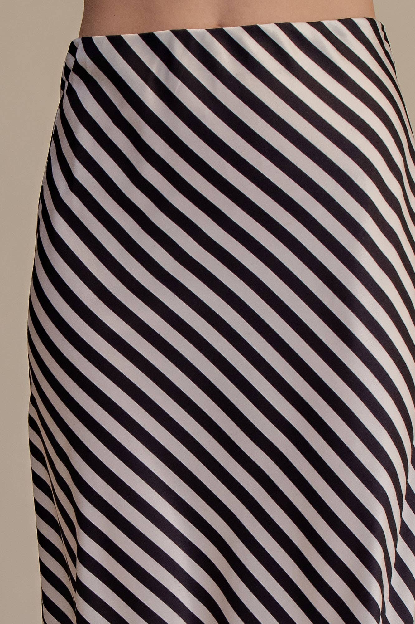 Waist Elastic Band Midi Skirt