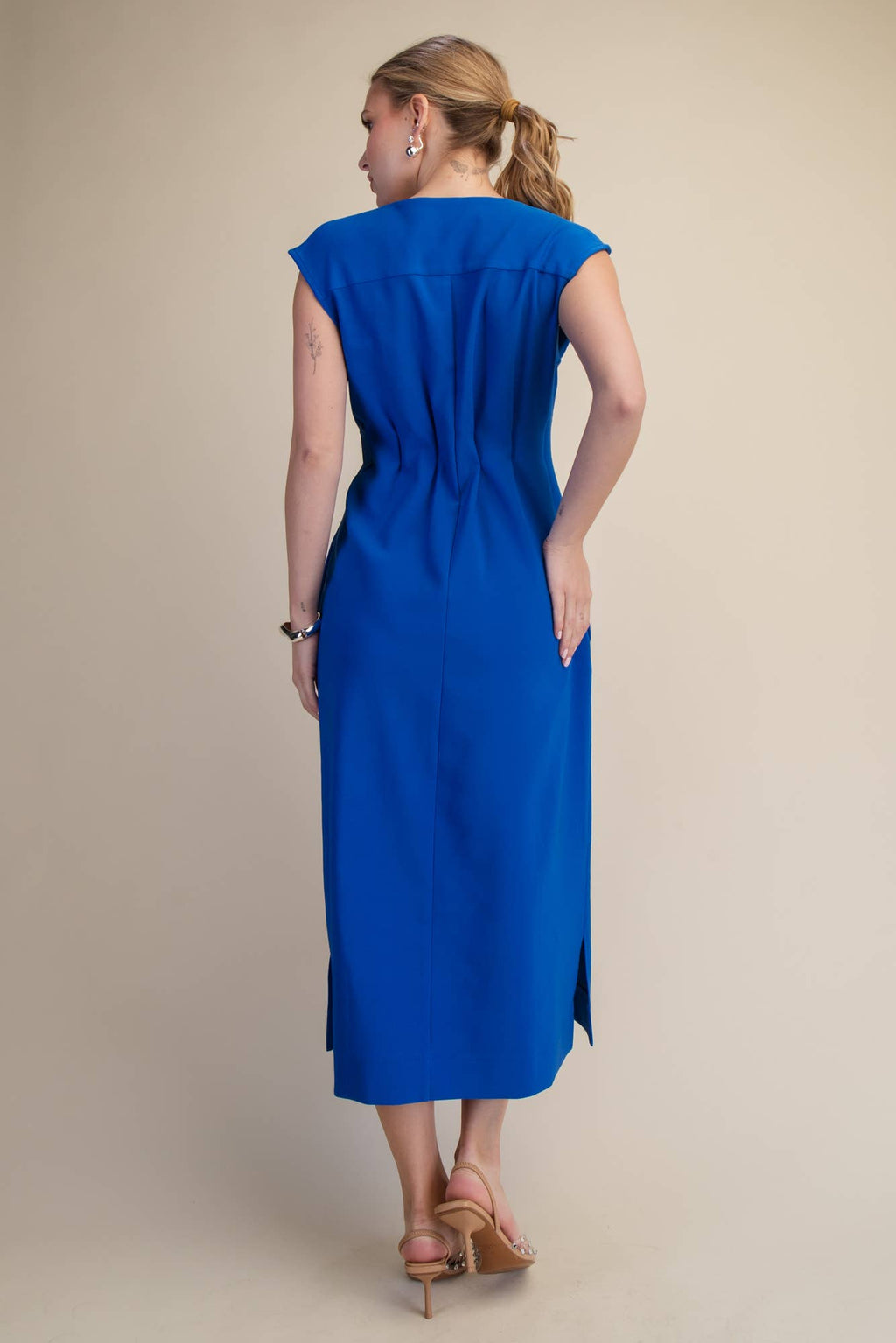 Short-Sleeve Waist Pleated Midi Dress