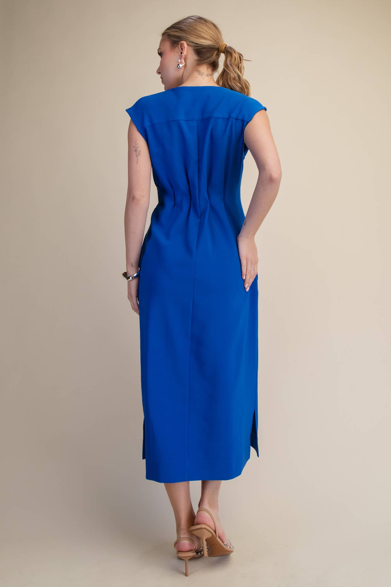 Short-Sleeve Waist Pleated Midi Dress