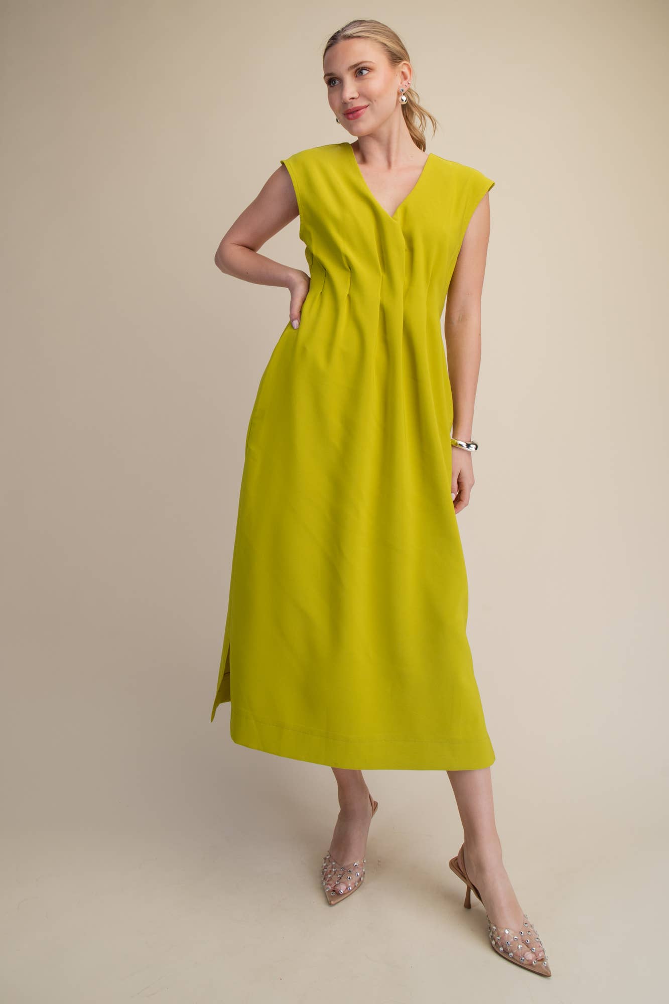 Short-Sleeve Waist Pleated Midi Dress