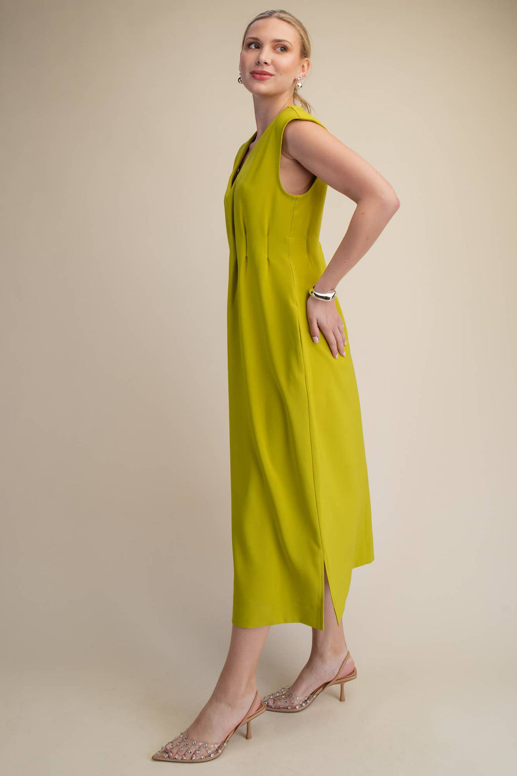Short-Sleeve Waist Pleated Midi Dress